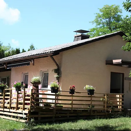 Haus 6 *